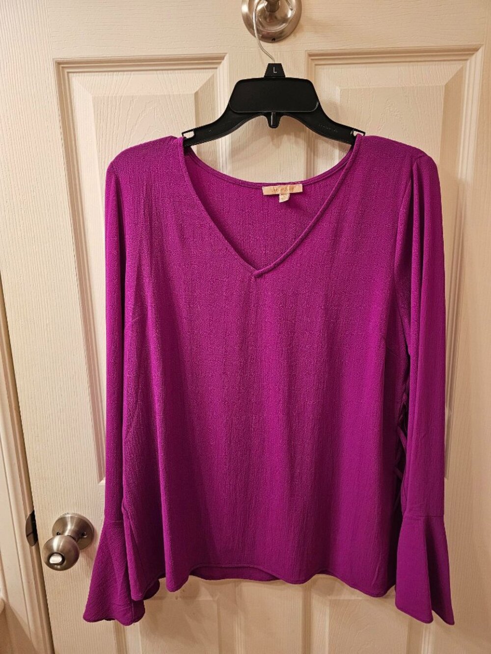 NWOT Skies Are Blue Medium Fuschia Blouse